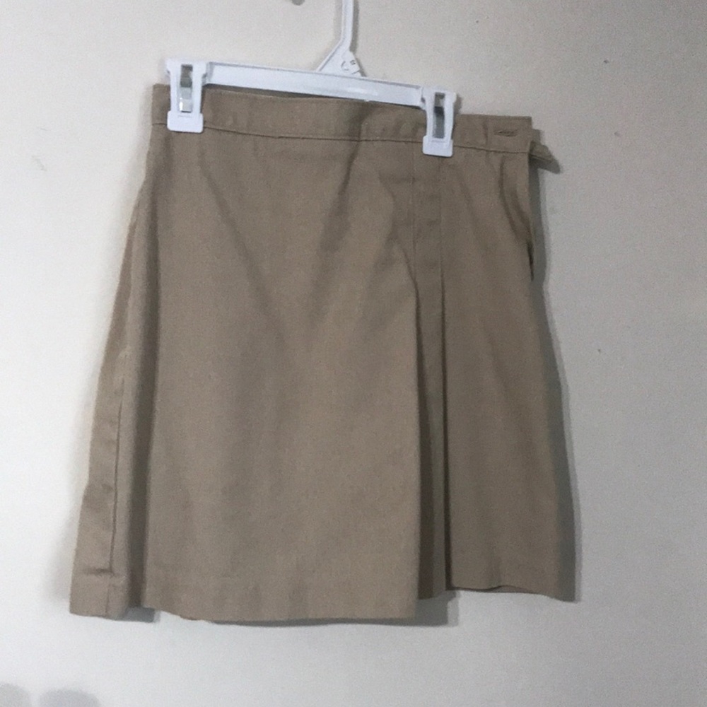 Single plead khaki skort size 12